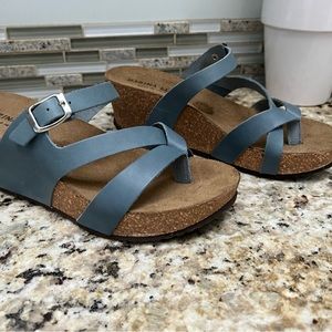 Wedge sandals